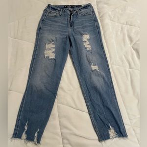 Hollister Ultra High Rise Mom Jean
